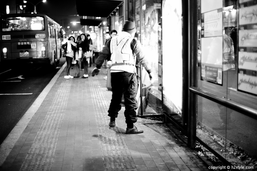2011, Bus Station (2)